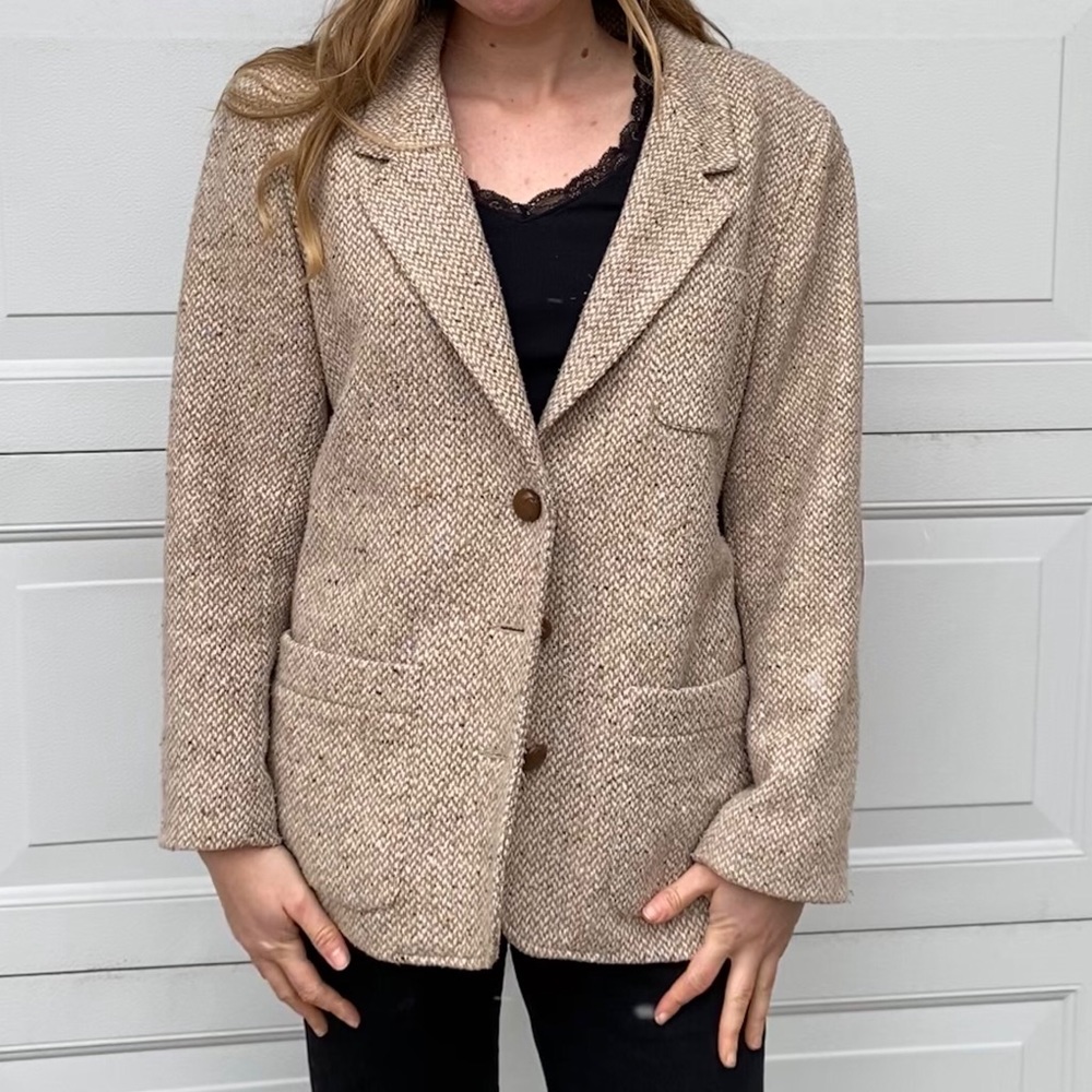 tweed blazer